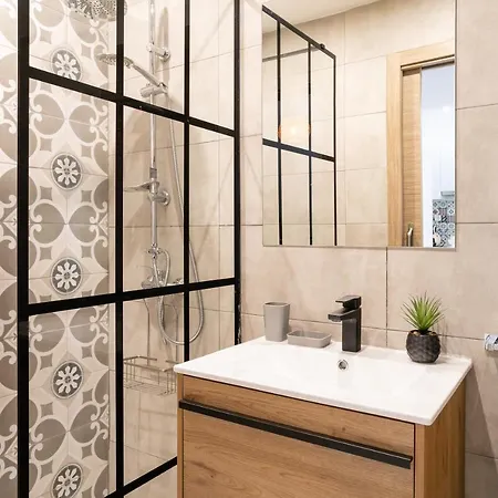 Casa De La Esperanza *